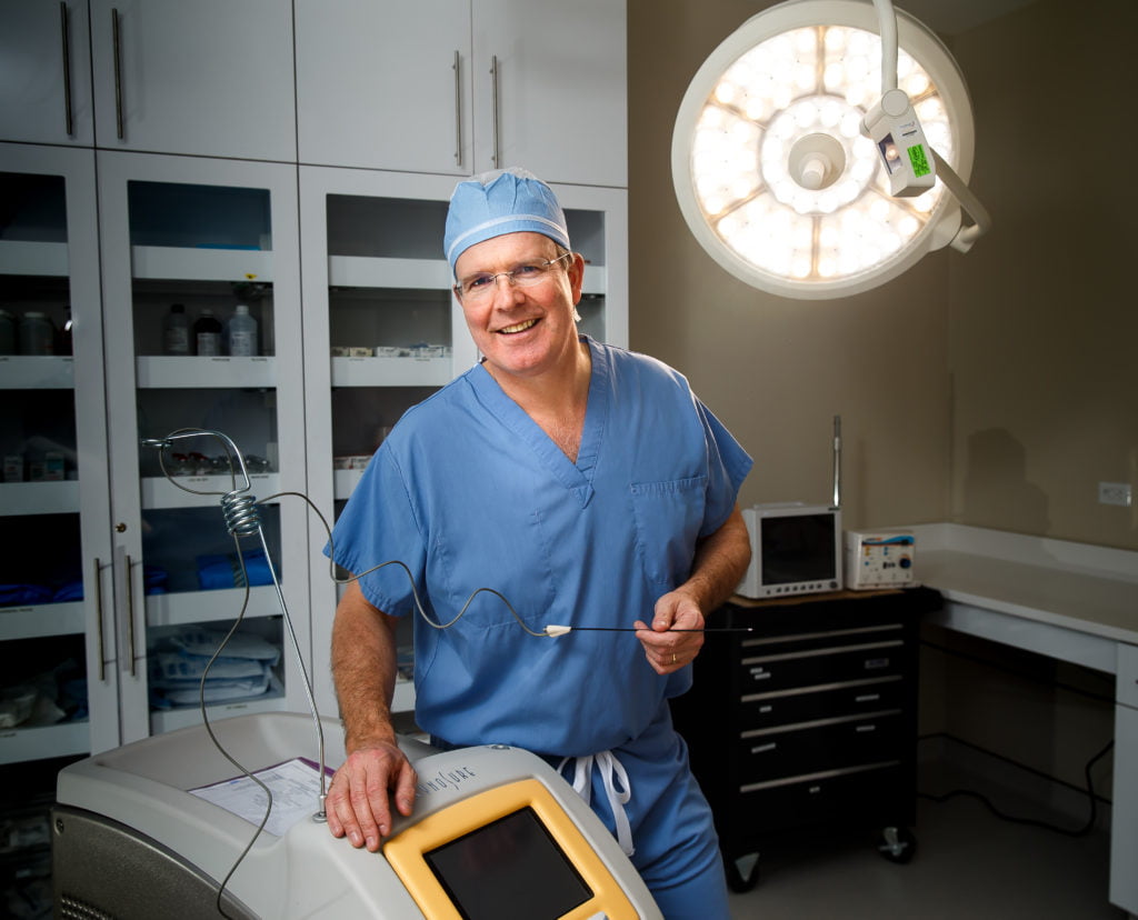 R. Brannon Claytor, MD, FACS | Board Certified Plastic Surgeon in Philadelphia & Bryn Mawr PA Philadelphia plastic surgeon R. Brannon Claytor, MD, FACS in the operating room
