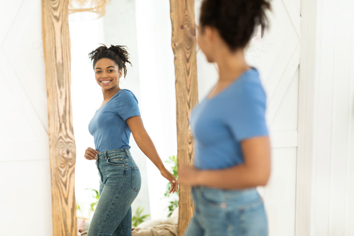 Tummy Tuck Jeans are praised for their effectiveness in flattering