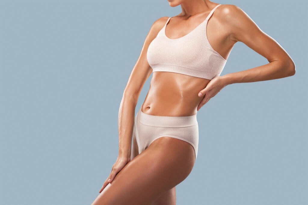 Woman with contoured body after Renuvion skin tightening